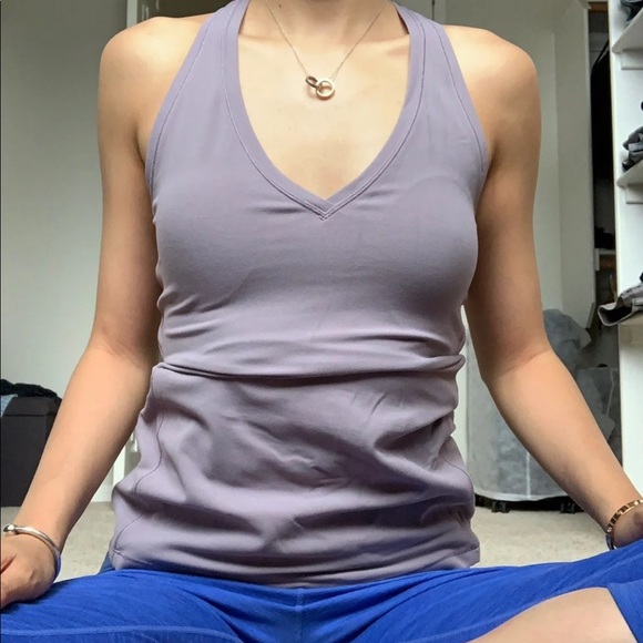 Lululemon tank - Picture 1 of 4